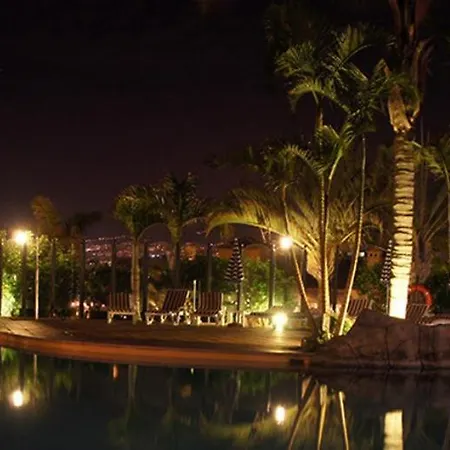En Acantilado Con Terraza Y Vistas Inolvidables Al Mar Apartamento